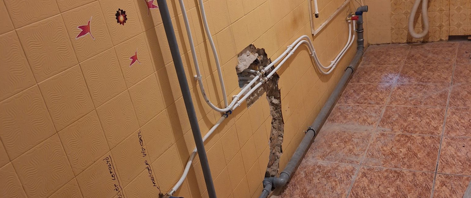 fürdőszoba bontás